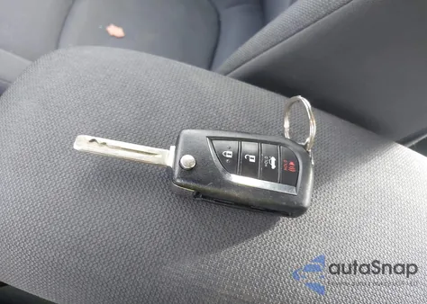 2021 Toyota Corolla Le z USA, uszkodzony, nr VIN 5YFEPMAE2MP222926